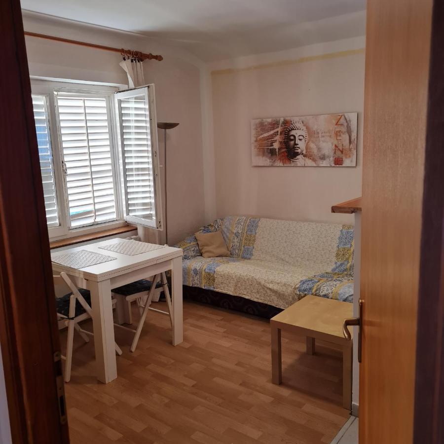 Haus Mandarina Apartment Palit Екстериор снимка